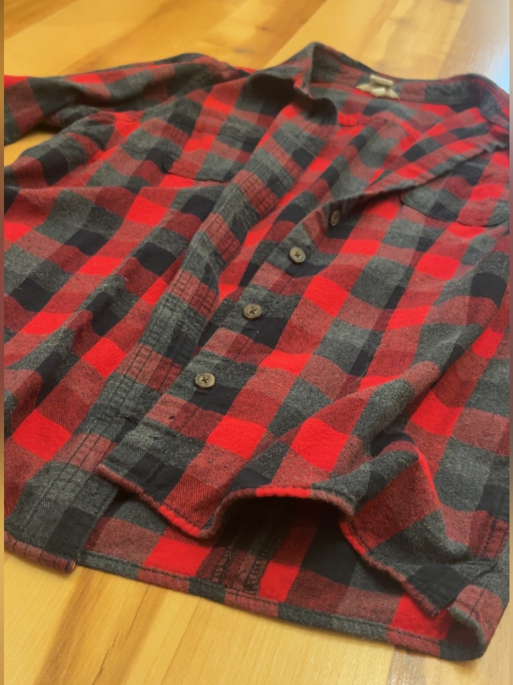 Duluth Trading Co Women’s Red/Black/Gray Flannel